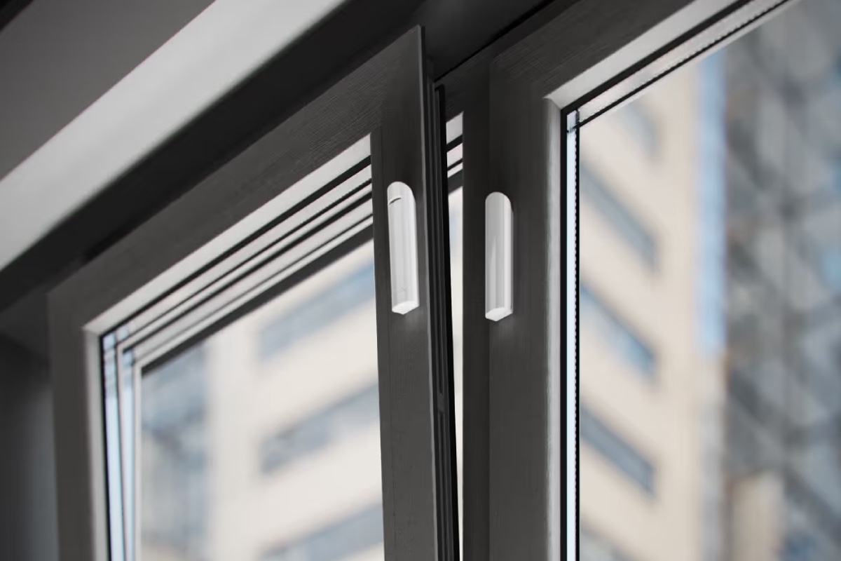 Ajax DoorProtect